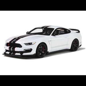 Meet your Posher, Fidel